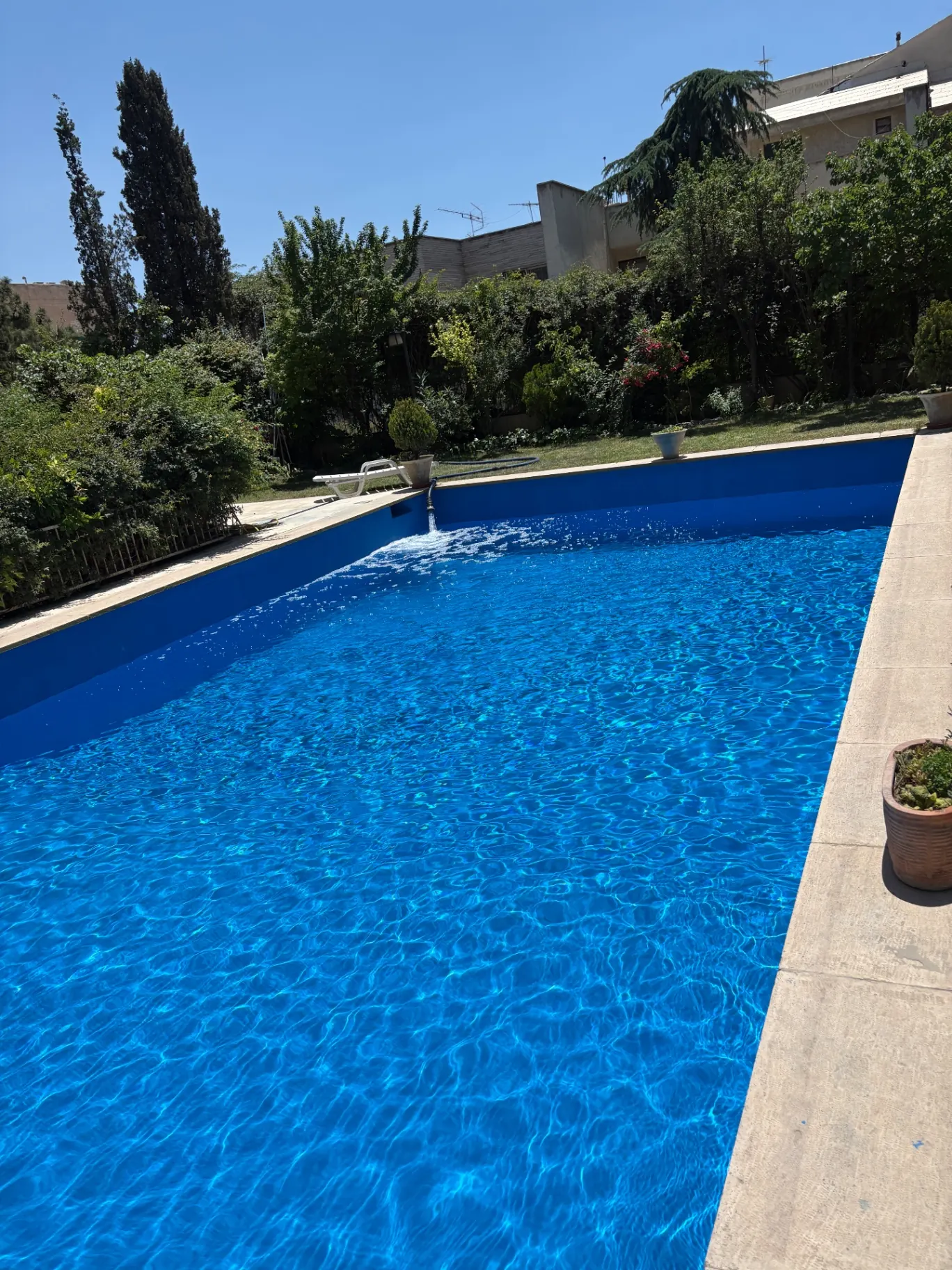 پر کردن استخر ویلایی — لواسان